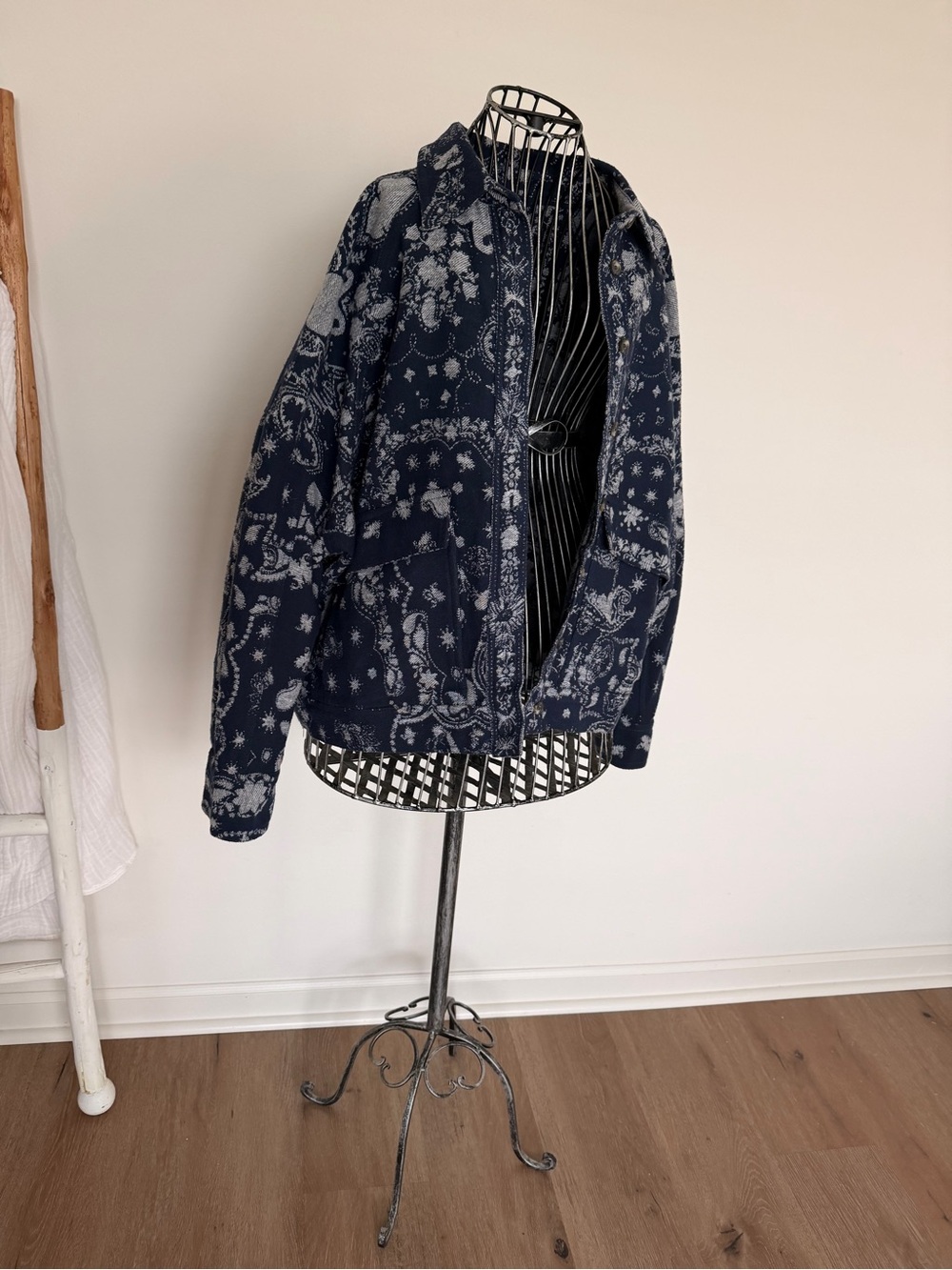 100% Cotton Bandana Jacquard Shirt Jacket / Indigo Combo